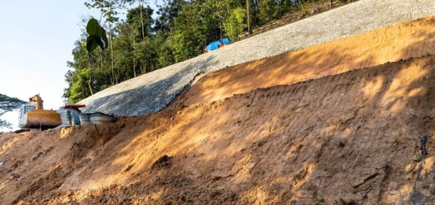 Controlling Runoff and Erosion at Urban Construction Sites