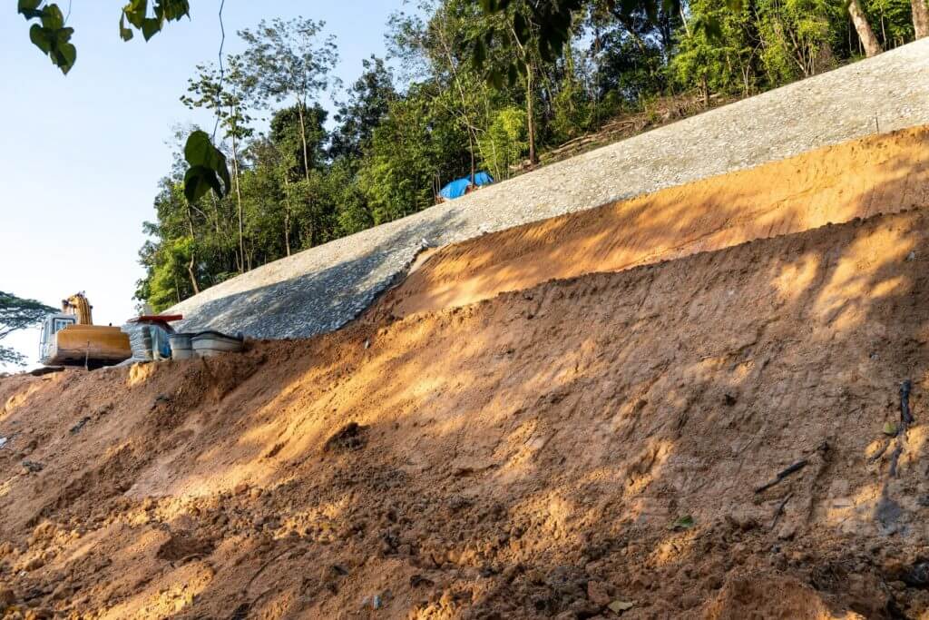Controlling Runoff and Erosion at Urban Construction Sites